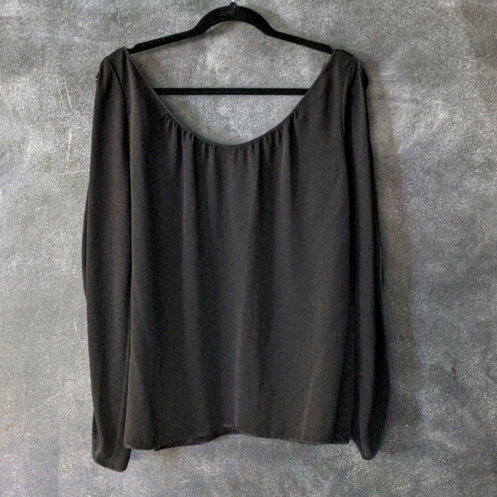 MaxAzria Elegant Chiffon Long Sleeve Satin Blouse